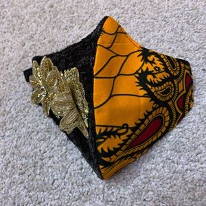 Face mask half African print / half floral print